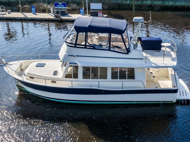 2009 Mainship 40 Expedition
