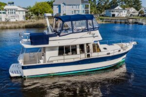 2009 Mainship 40 Expedition for sale - photo 7