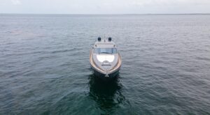 2009 Pershing 64 for sale - photo 2