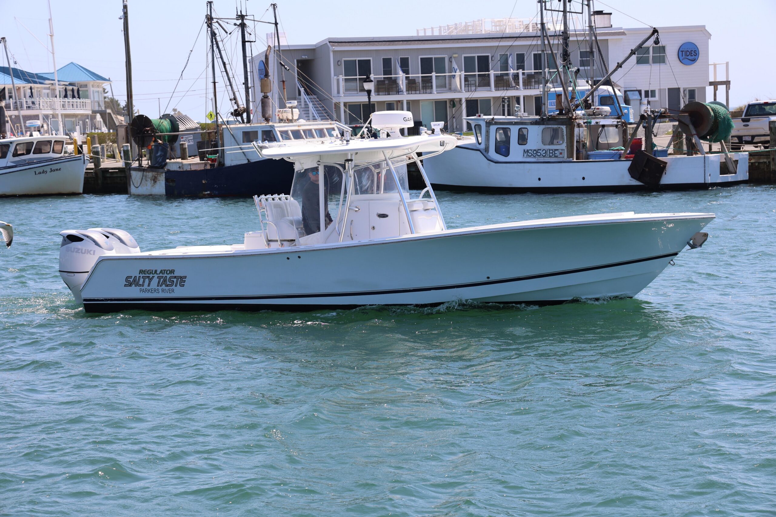 2009 Regulator 32 Forward Seating for sale