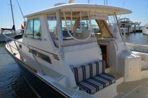 2009 Sabre 34 Express for sale - photo 8