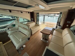 2009 Sea Ray 60 Sundancer for sale - photo 4