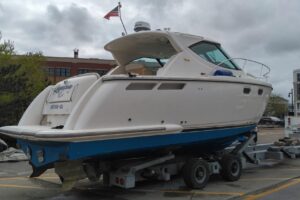 2009 Tiara Yachts 3500 Sovran for sale - photo 4