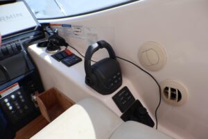 2009 Tiara Yachts 3500 Sovran for sale - photo 8