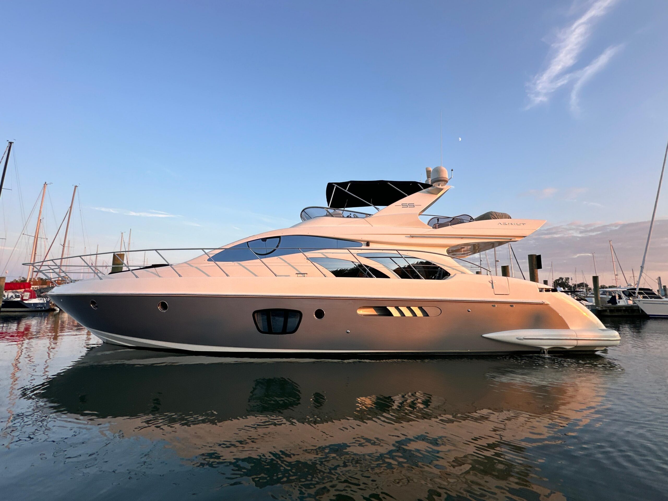 2010 Azimut 55E for sale