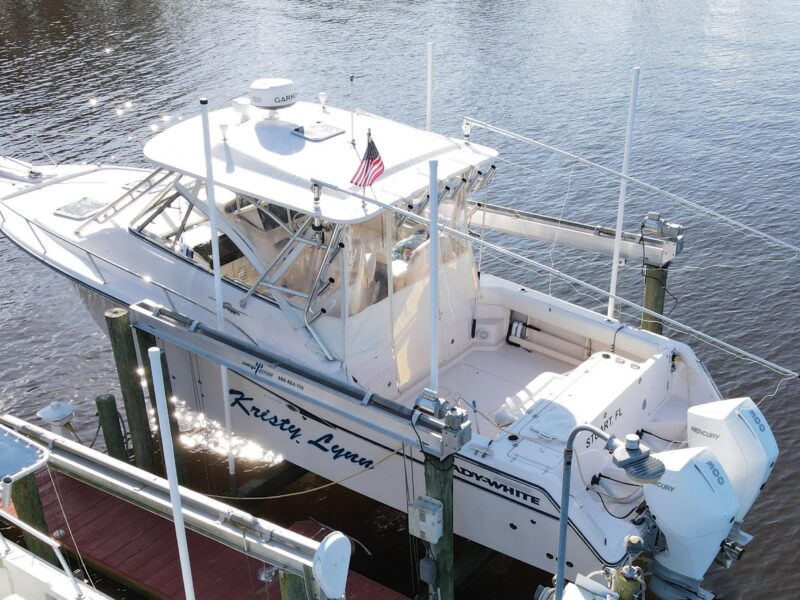 2010 Grady-White Express 330