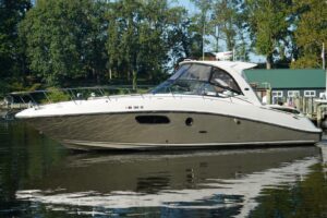2010 Sea Ray Sundancer 370 for sale - photo 2