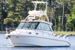 2011 Everglades 350EX for sale - photo 2