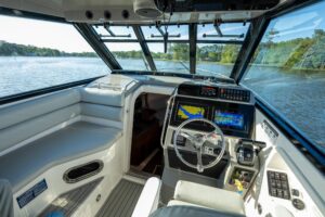 2011 Everglades 350EX for sale - photo 7