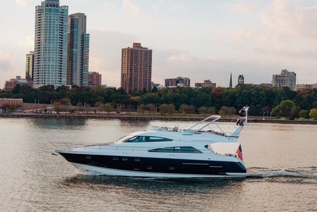 2011 Fairline Squadron 65