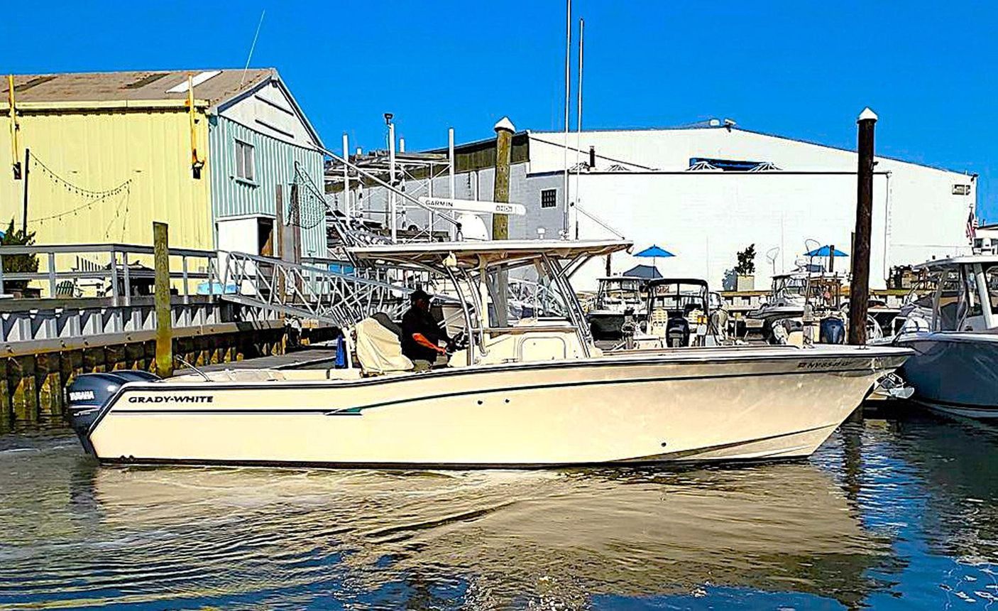 I'm ready to generate SEO-optimized alt text for the 2011 Grady-White Canyon 306 yacht listing. However, I notice that you...