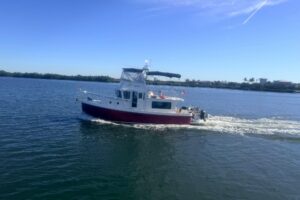 2012 American Tug 365 Flybridge for sale - photo 2