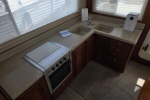 2012 American Tug 365 Flybridge for sale - photo 6