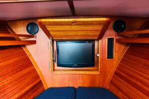 2012 Hinckley Picnic Boat MKIII for sale - photo 4