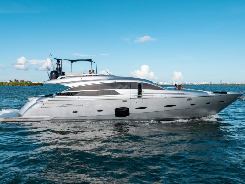 2012 Pershing 92