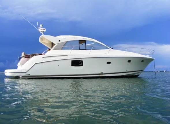 2012 Prestige 440S