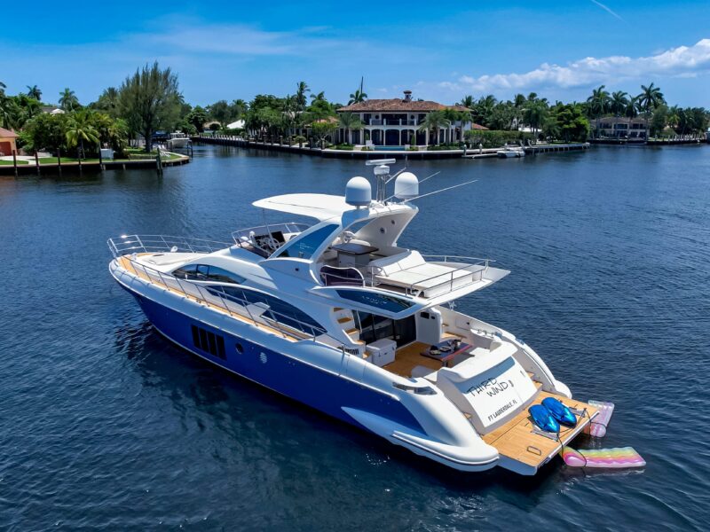 2013 Azimut 64