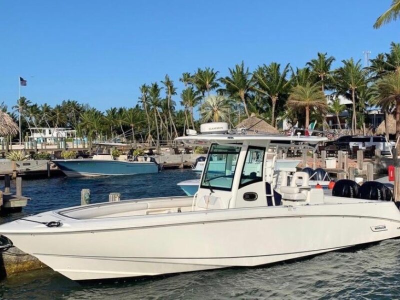 2013 Boston Whaler 320 Outrage