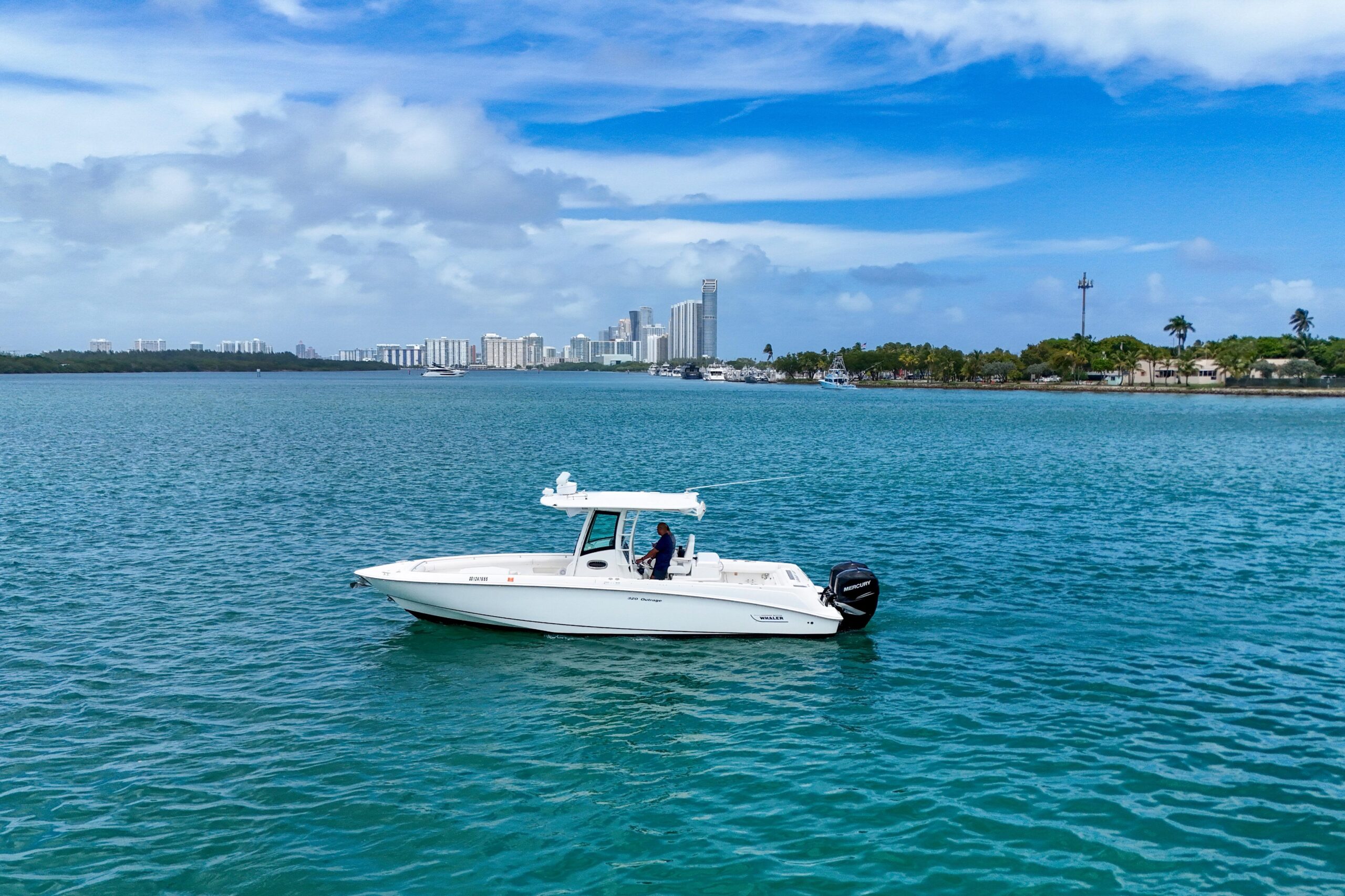 2013 Boston Whaler 320 Outrage for sale