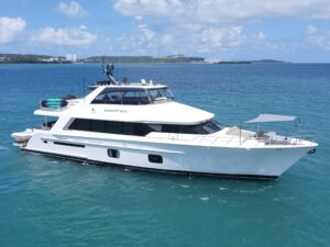2013 Cheoy Lee Bravo for sale - photo 2