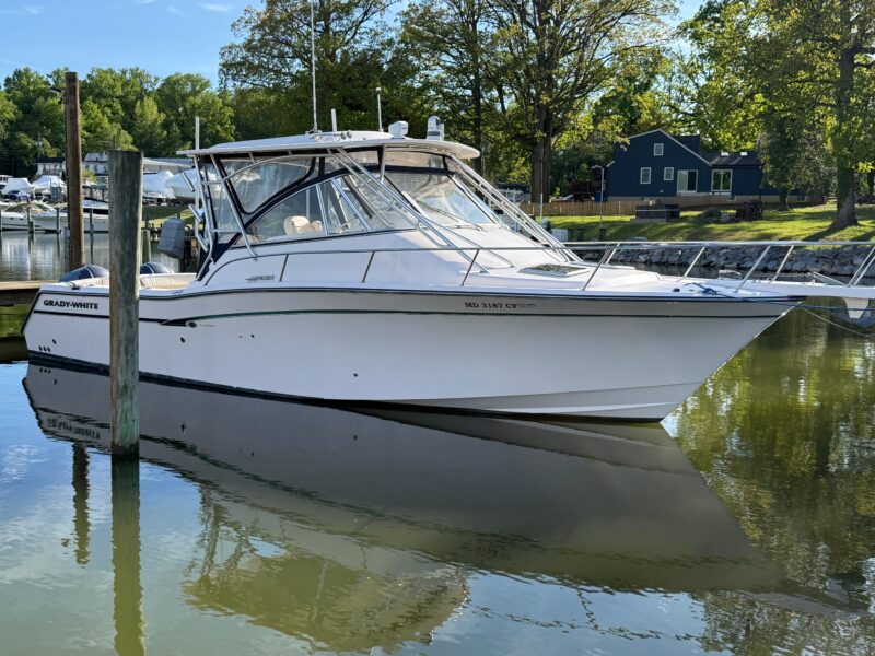 2013 Grady-White Express 330