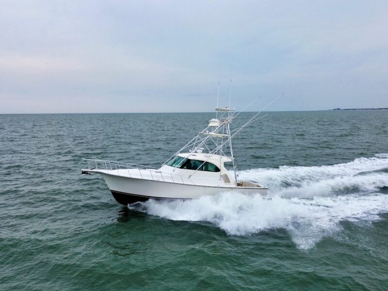 2013 Henriques 42 Express Hardtop
