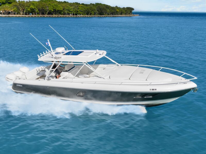 2013 Intrepid 400 Cuddy