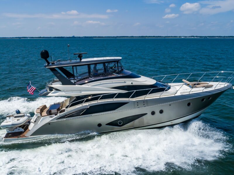 2013 Marquis 63 Sport Yacht