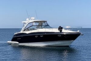 2013 Monterey 400 Sport Yacht for sale - photo 2
