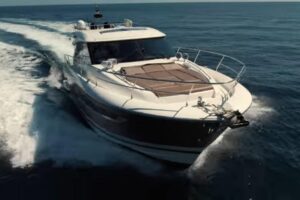 2013 Prestige 550S for sale - photo 2