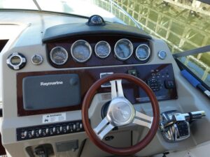 2013 Sea Ray 370 Venture for sale - photo 4