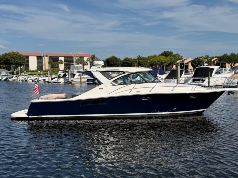 2013 Tiara Yachts 3600 Coronet