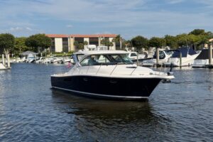 2013 Tiara Yachts 3600 Coronet for sale - photo 5