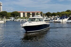 2013 Tiara Yachts 3600 Coronet for sale - photo 6