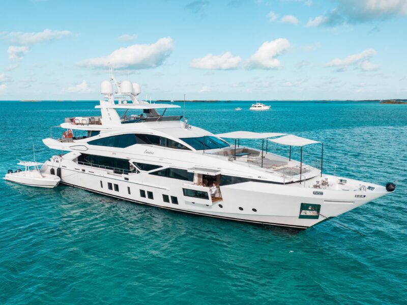 2014 Benetti Veloce 140