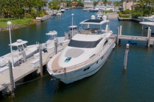2014 Fairline Squadron 78 Custom for sale - photo 3