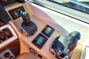 2014 Four Winns V375 for sale - photo 7