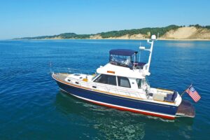 2014 Grand Banks 46 Eastbay FB for sale - photo 3