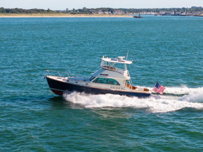 2014 Hinckley Talaria 48 Flybridge