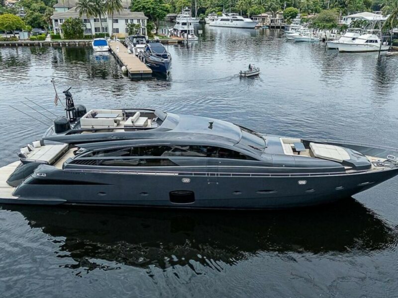 2014 Pershing 92