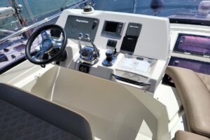 2014 Prestige 550 for sale - photo 7