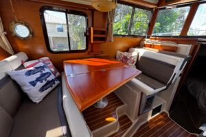 2014 Ranger Tugs R-31 CB for sale - photo 6