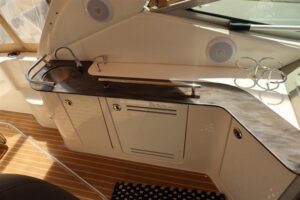 2014 Sea Ray 330 Express Cruiser for sale - photo 8