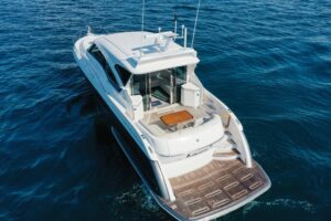 2014 Tiara Yachts 5800 Sovran for sale - photo 7
