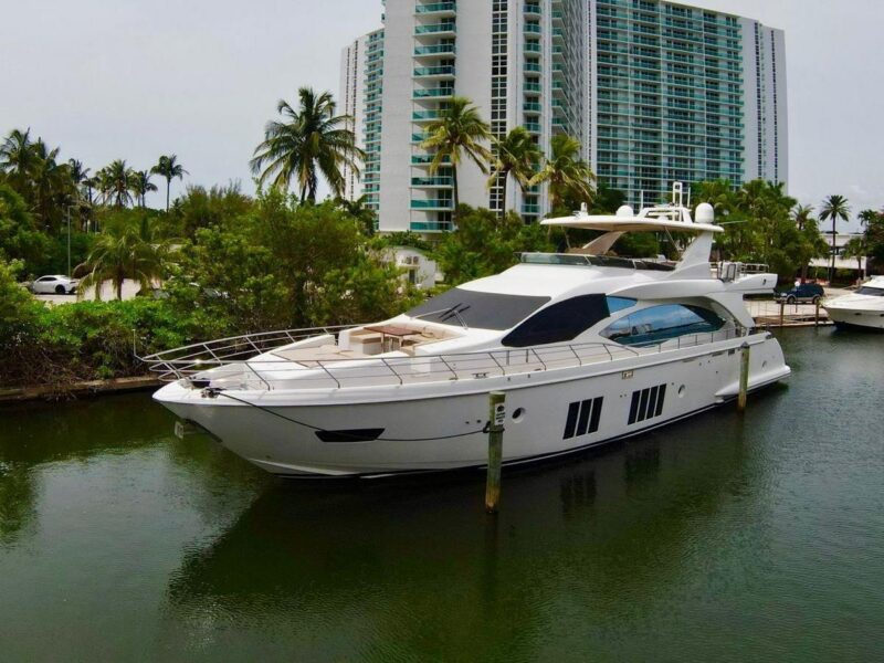 2015 Azimut 84