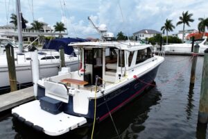 2015 Cutwater 30 Sedan for sale - photo 2