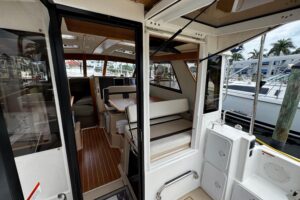 2015 Cutwater 30 Sedan for sale - photo 7