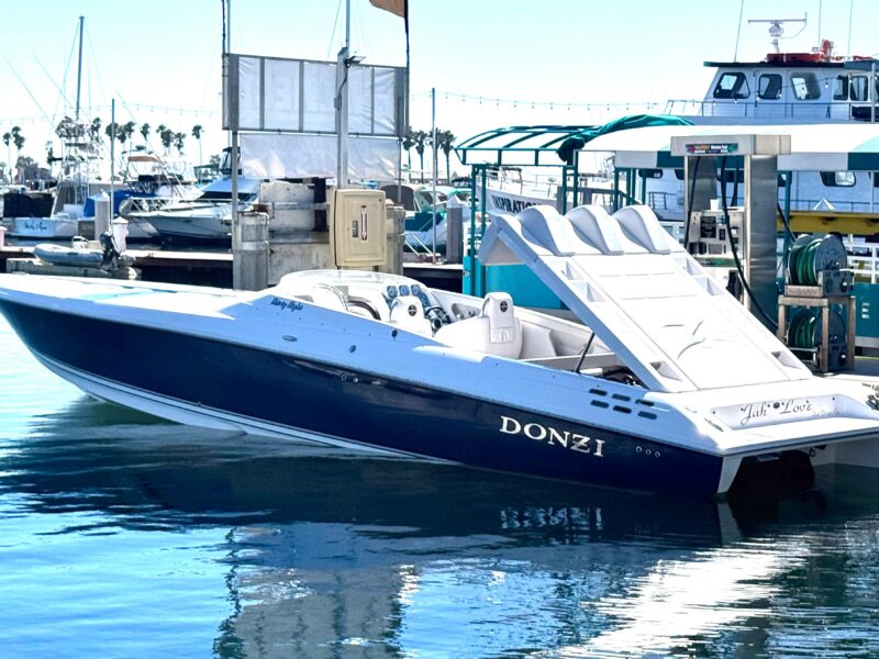 2015 Donzi 38 ZR
