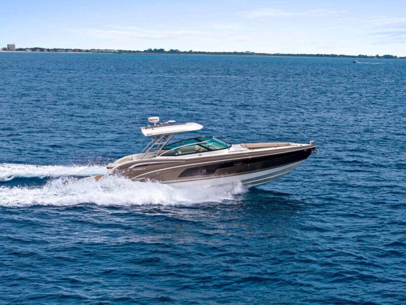 2015 Formula 350 Crossover Bowrider