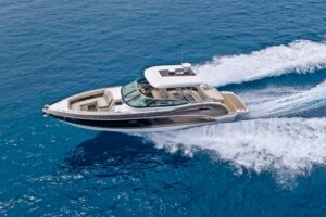 2015 Formula 350 Crossover Bowrider for sale - photo 3